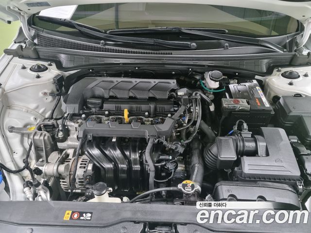 Hyundai AVANTE 2021 — photo 6