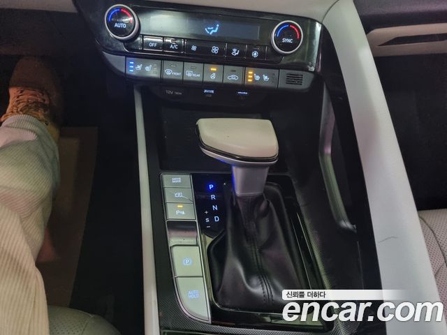 Hyundai AVANTE 2021 — photo 9