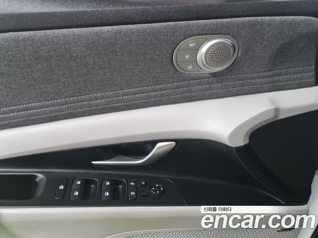 Hyundai AVANTE 2021 — photo 16