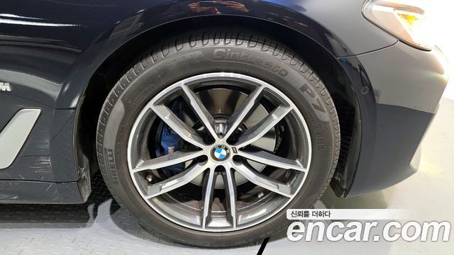 BMW 5-Series 2021 — photo 5