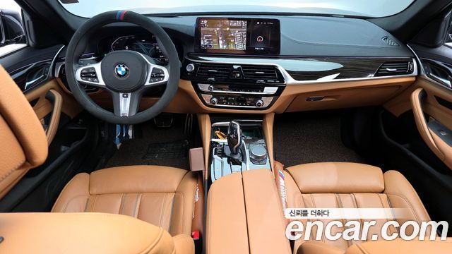 BMW 5-Series 2021 — photo 7