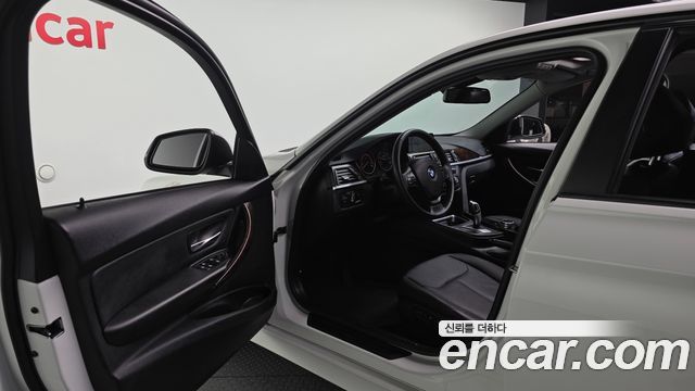 BMW 3-Series 2014 — photo 10