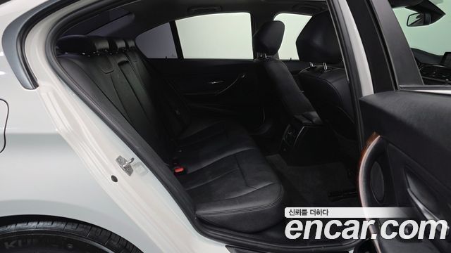 BMW 3-Series 2014 — photo 12