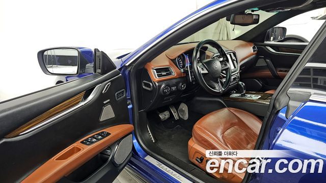 Maserati Ghibli 2014 — photo 10