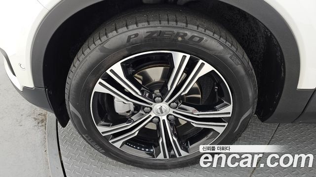Volvo XC40 2021 — photo 5