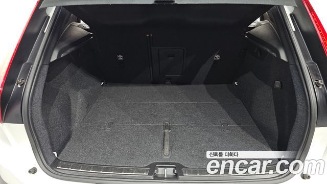 Volvo XC40 2021 — photo 20
