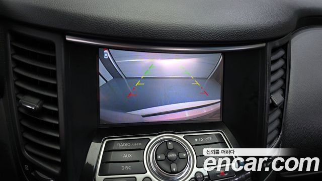 Infiniti QX70 2014 — photo 15