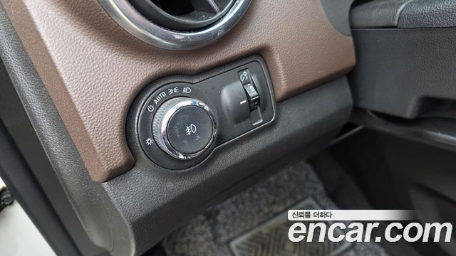 Chevrolet Korea Trax 2016 — photo 17
