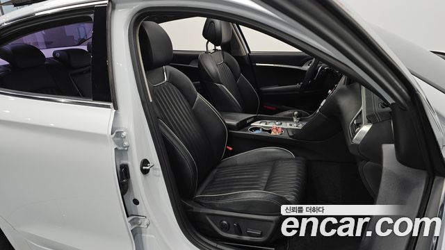 Genesis G70 2018 — photo 10
