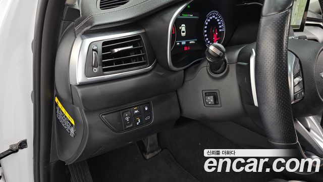 Genesis G70 2018 — photo 16