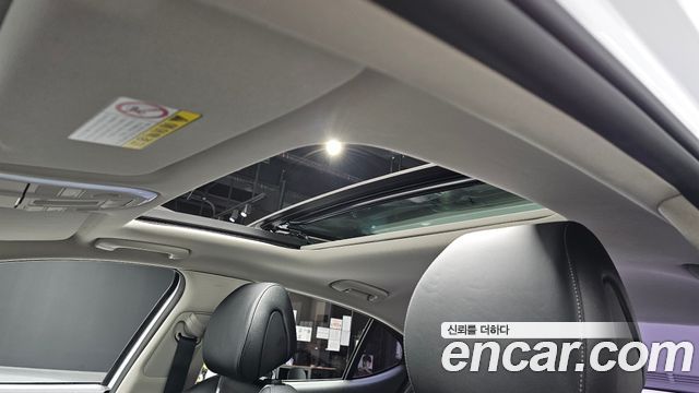 Genesis G70 2018 — photo 18