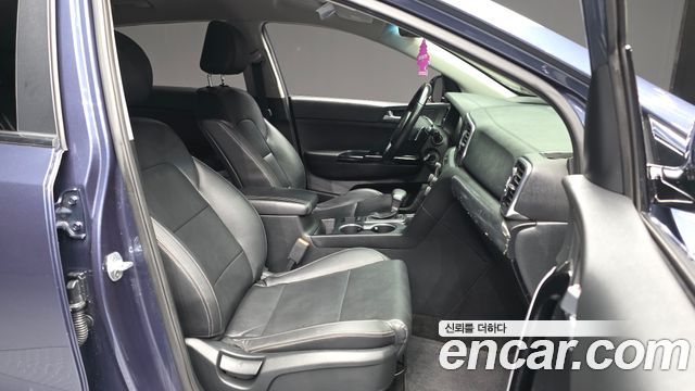 Kia Sportage 2016 — photo 11