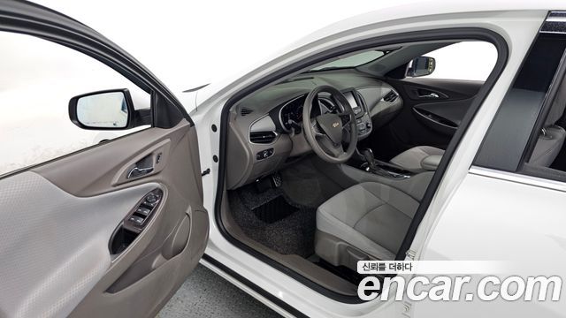 Chevrolet Korea Malibu 2017 — photo 10