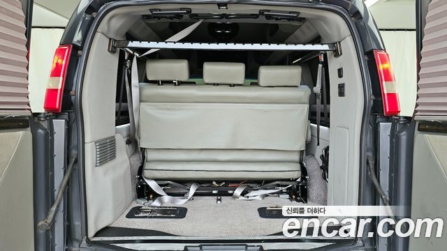 Chevrolet Express Van 2014 — photo 20