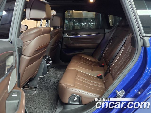 BMW Gran Turismo 2021 — photo 10