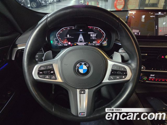 BMW Gran Turismo 2021 — photo 12