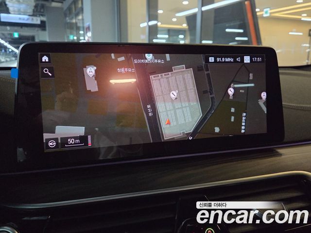 BMW Gran Turismo 2021 — photo 15