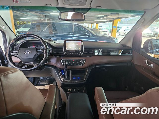 Hyundai Starex 2019 — photo 17