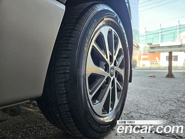 Hyundai Starex 2019 — photo 20