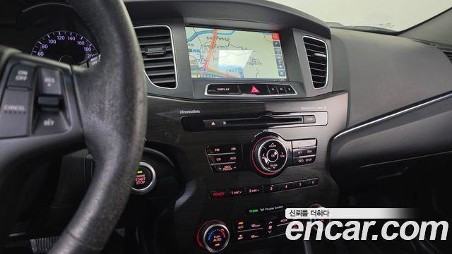 Kia K7 2012 — photo 13