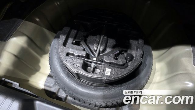 Kia K7 2012 — photo 19