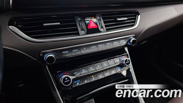 Hyundai Grandeur 2018 — photo 18