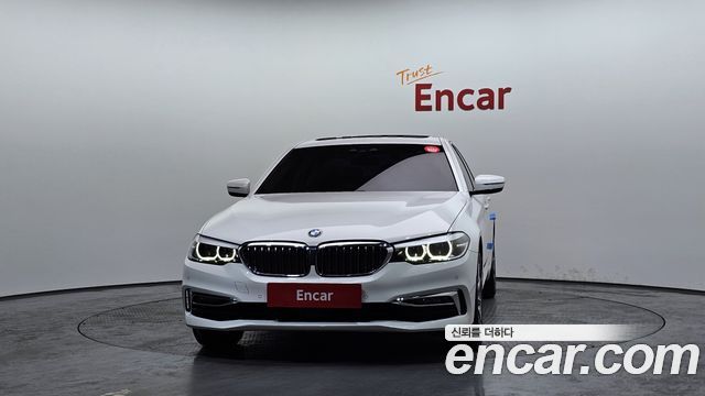 BMW 5-Series 2019 — photo 3