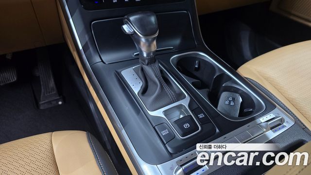 Kia Canival 2022 — photo 9