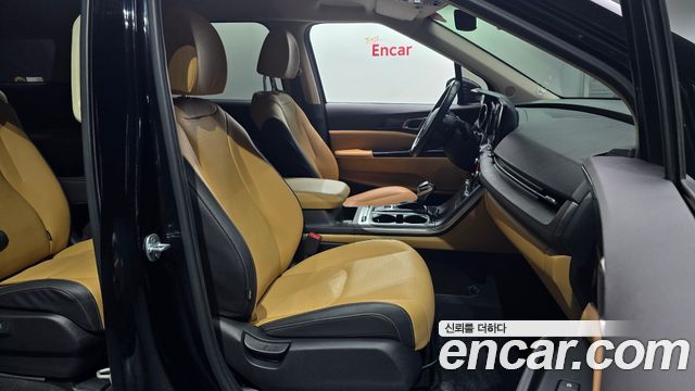 Kia Canival 2022 — photo 10