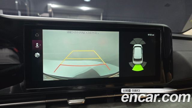 Kia Canival 2022 — photo 16