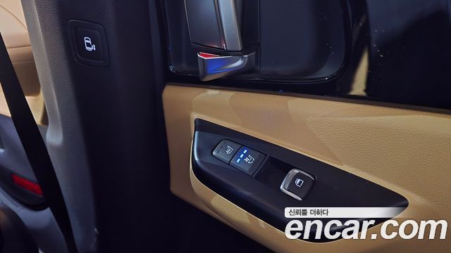 Kia Canival 2022 — photo 17