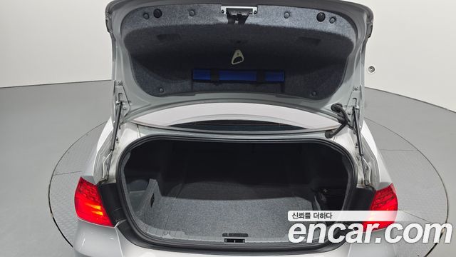 BMW 3-Series 2009 — photo 20