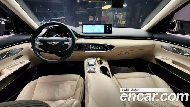 Genesis GV70 2021 — photo 7