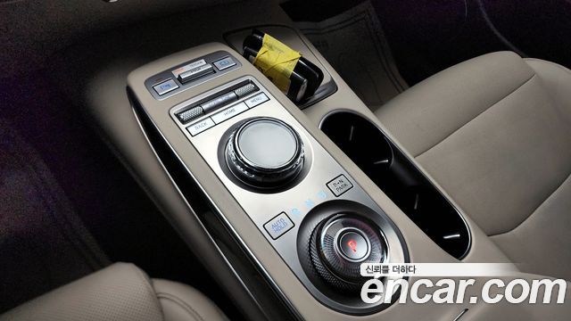 Genesis GV70 2021 — photo 9