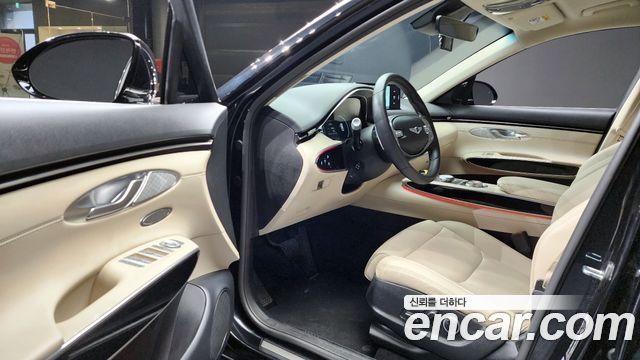 Genesis GV70 2021 — photo 11