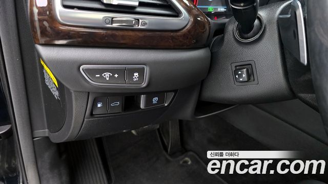 Genesis EQ900 2016 — photo 15