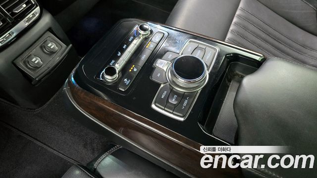 Genesis EQ900 2016 — photo 18