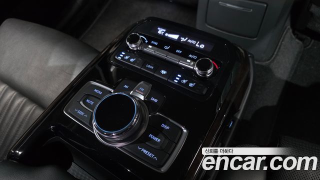 Genesis EQ900 2018 — photo 17
