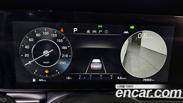 Kia Canival 2021 — photo 8