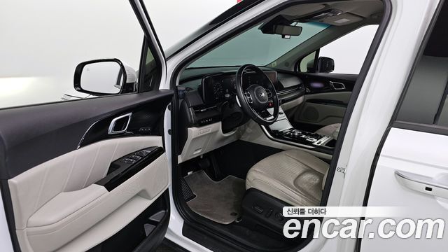 Kia Canival 2021 — photo 10