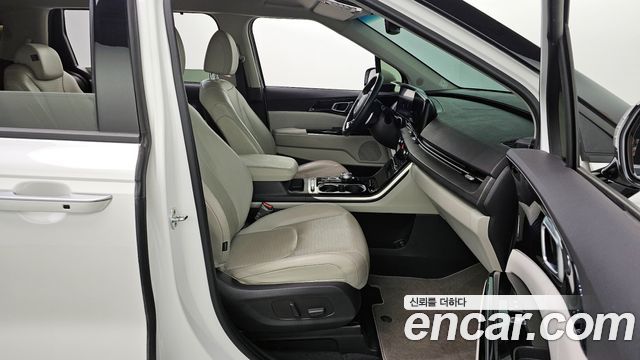 Kia Canival 2021 — photo 11