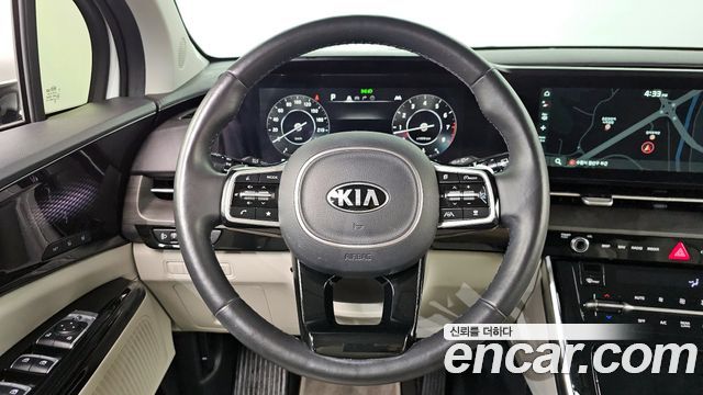 Kia Canival 2021 — photo 13