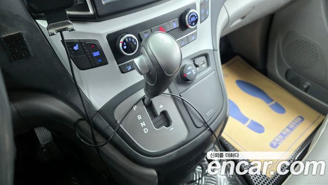 Hyundai Starex 2018 — photo 9