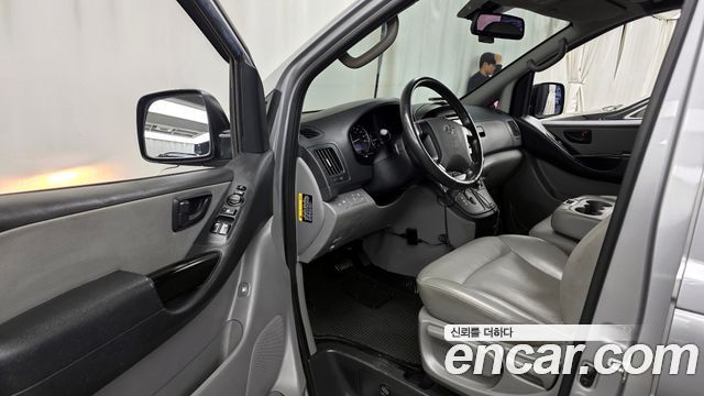 Hyundai Starex 2018 — photo 10