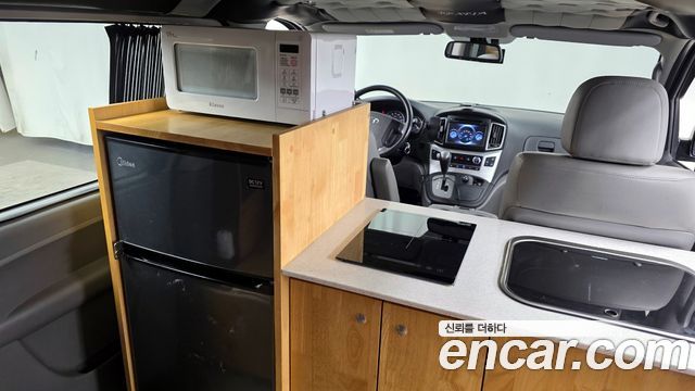 Hyundai Starex 2018 — photo 18