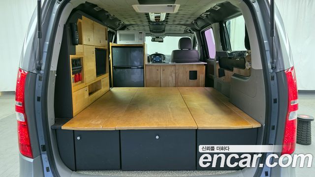 Hyundai Starex 2018 — photo 20