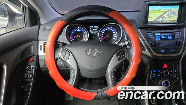 Hyundai AVANTE 2014 — photo 14