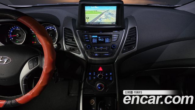 Hyundai AVANTE 2014 — photo 15