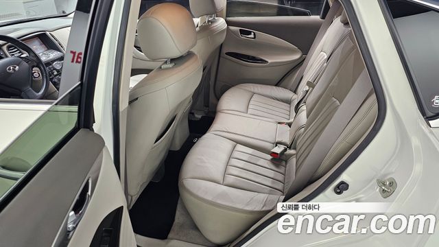 Infiniti EX 2008 — photo 12