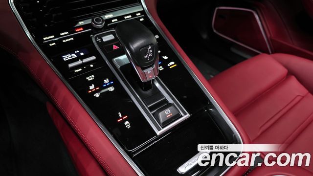 Porsche Panamera 2023 — photo 9